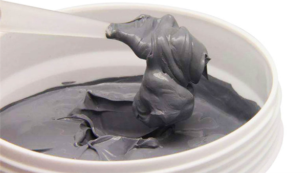 CPU散热的“隐形功臣”：为什么导热膏缺一不可？